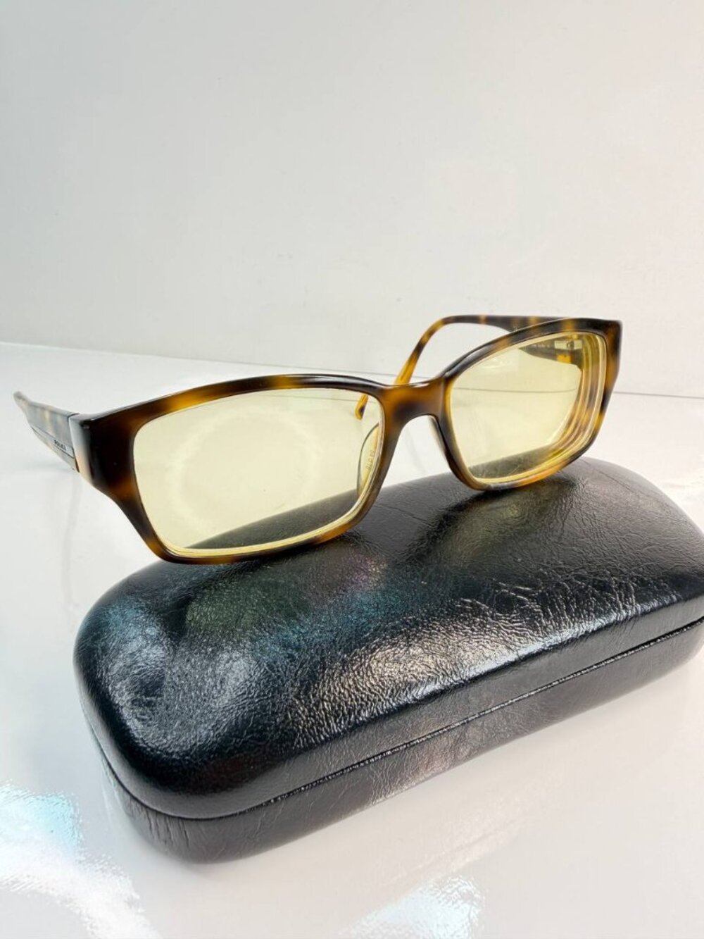 Police V1735 Eyeglasses – Tortoiseshell / Made in Italy